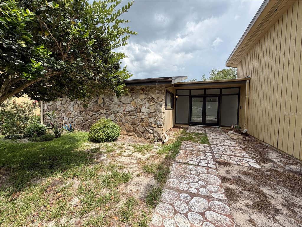 Photo of 6 Robyn Lane, Haines City, FL 33844 (MLS # O6418151)