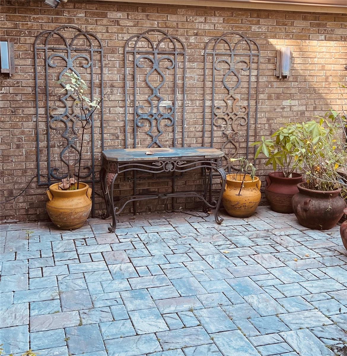 GREENLEAF - Residential