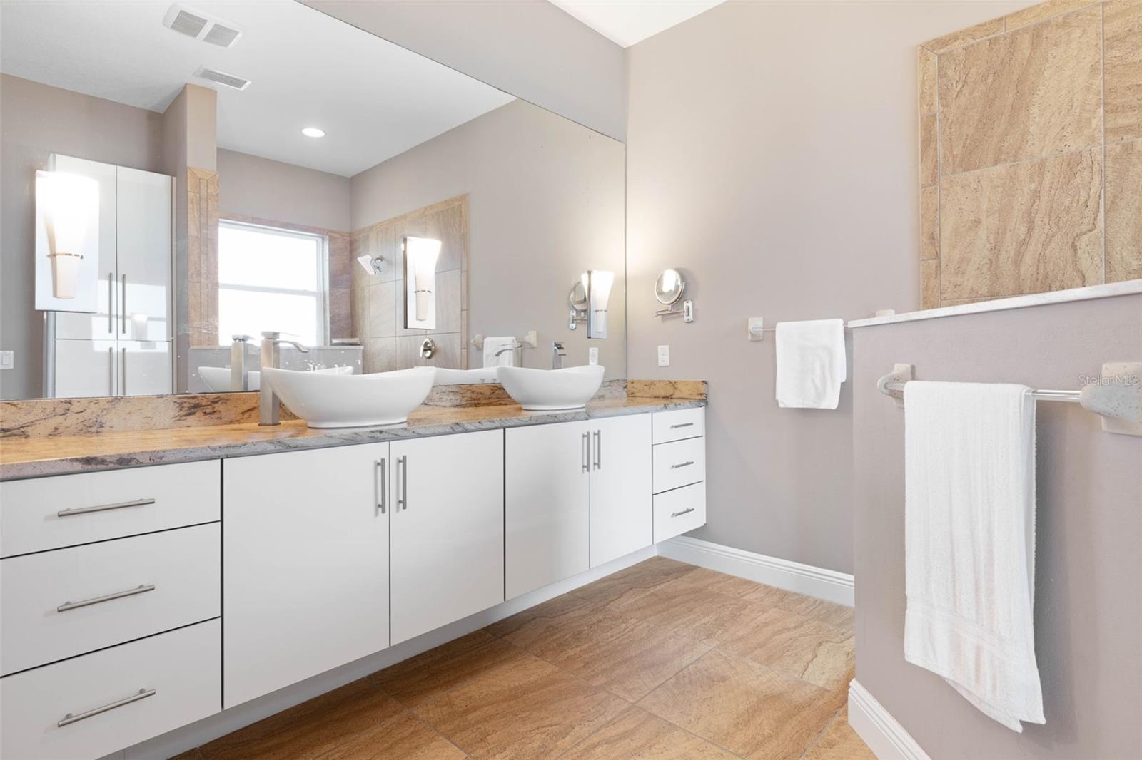 BEVERLY SHORES EAST - Residential