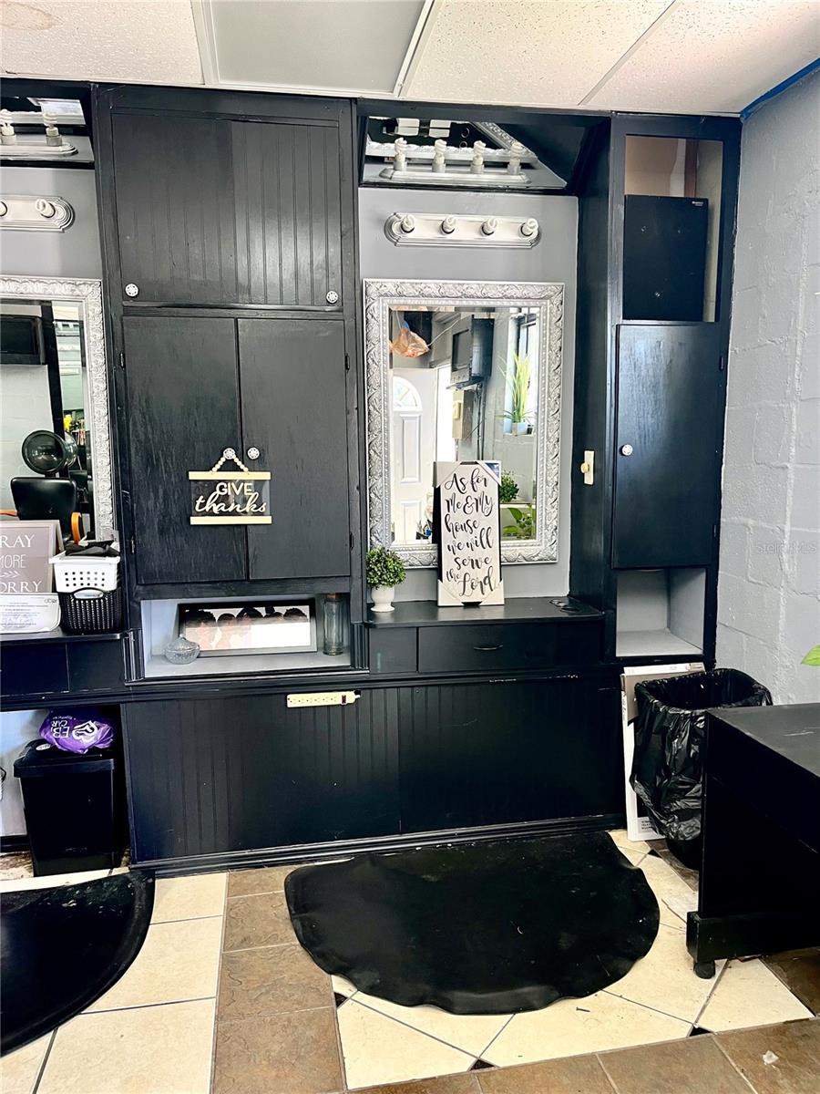 MORGANS ADD 01 - Commercial Sale