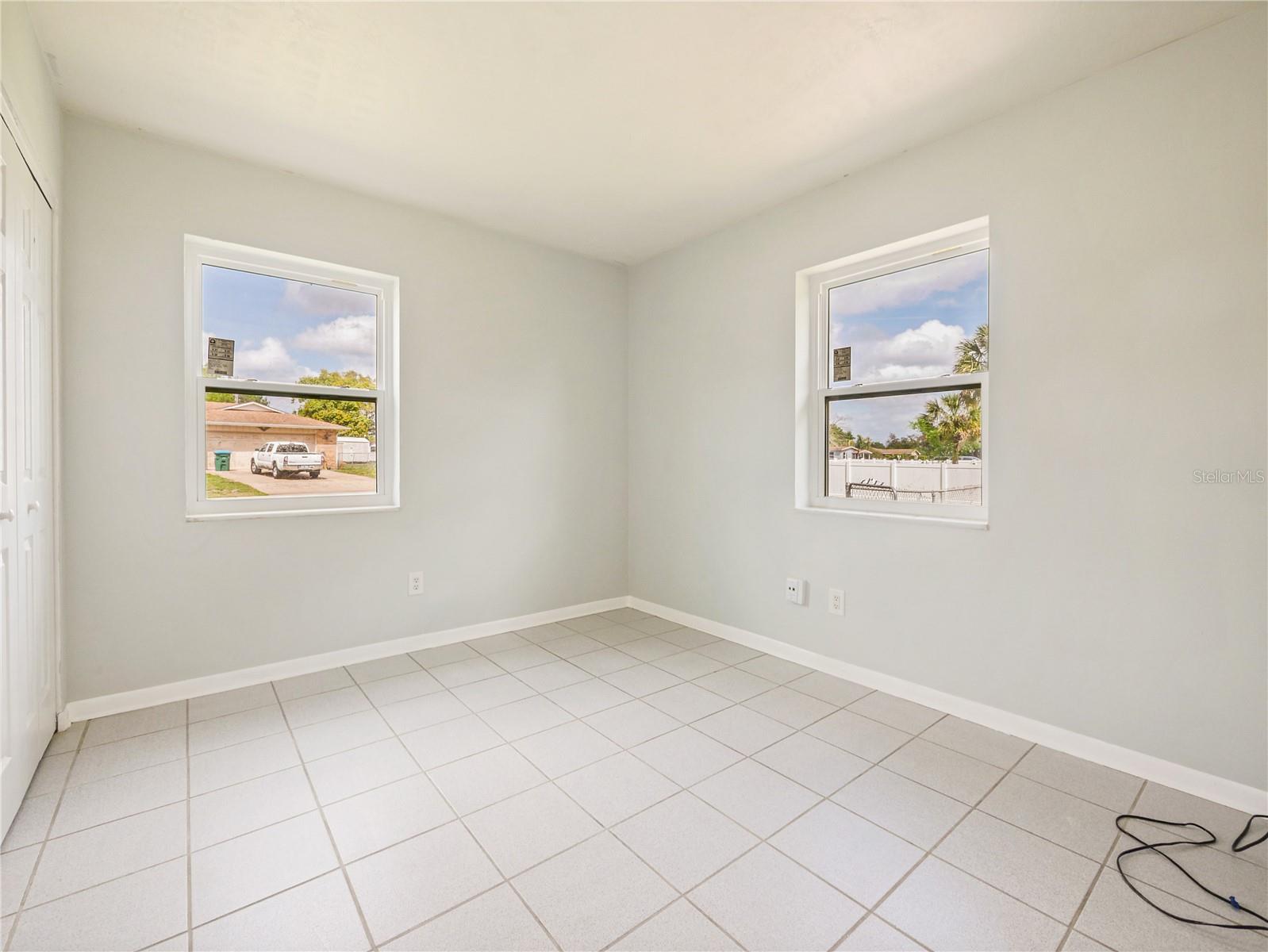 DELTONA LAKES UNIT 10 IN 25 & 36 18 30 - Residential