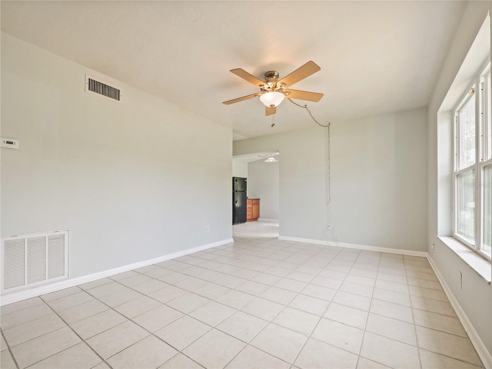 DELTONA LAKES UNIT 10 IN 25 & 36 18 30 - Residential