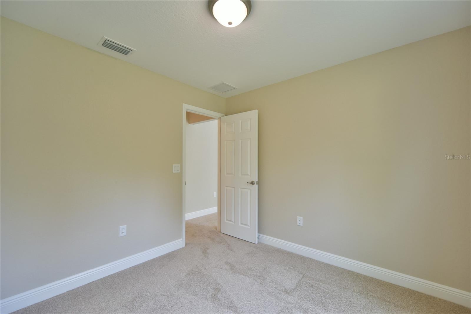 MARION OAKS 04 - Residential