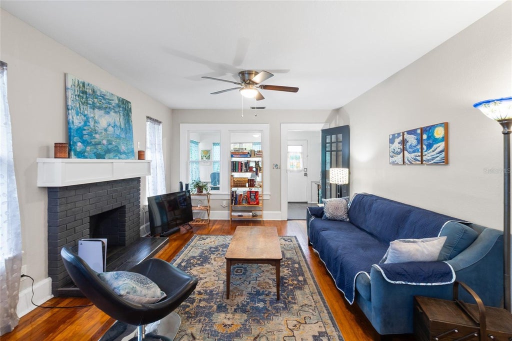 Photo of 1527 13th Street S, St Petersburg, FL 33705 (MLS # TB8556727)