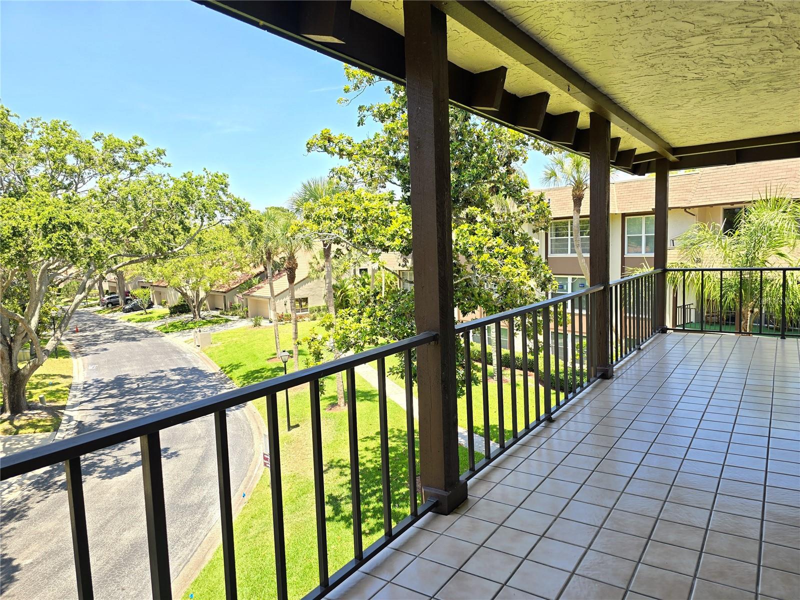 BRYNNWOOD CONDO 1 - Residential