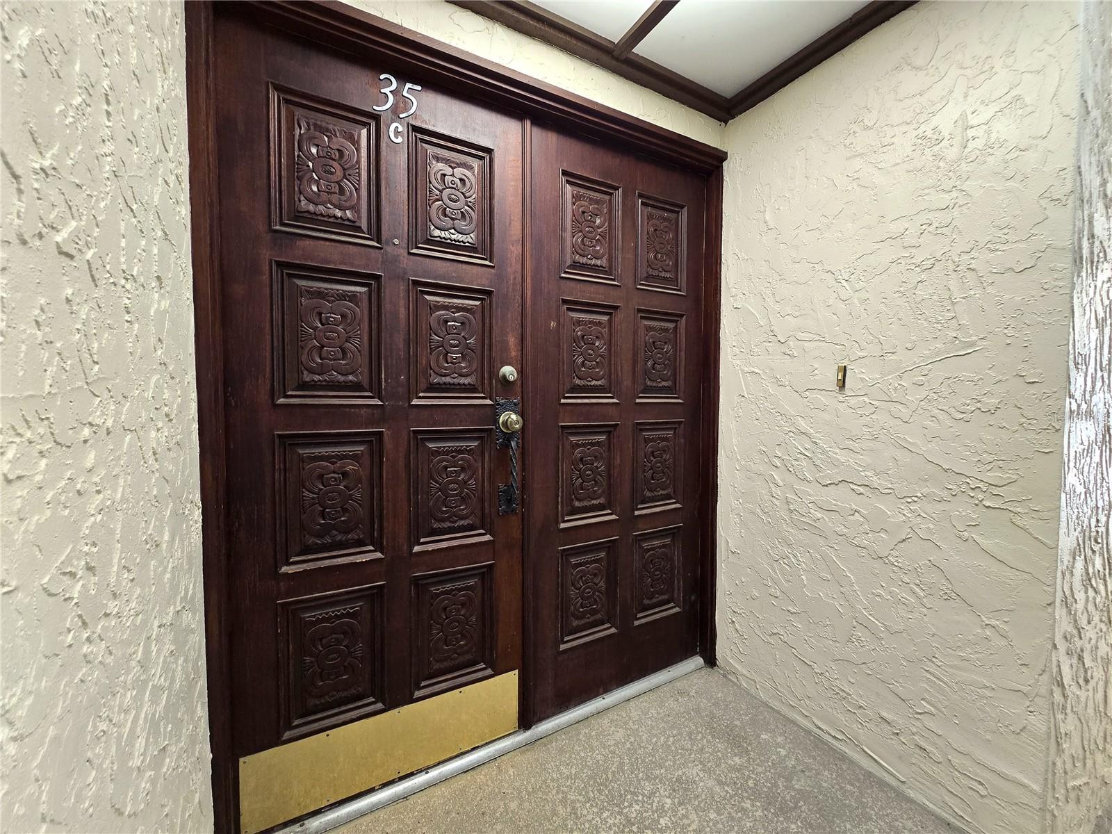 BRYNNWOOD CONDO 1 - Residential