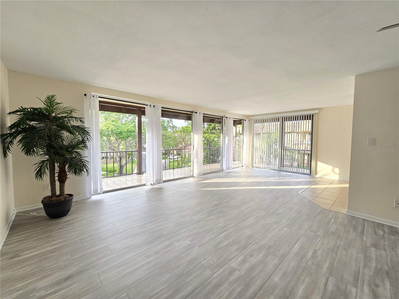 BRYNNWOOD CONDO 1 - Residential