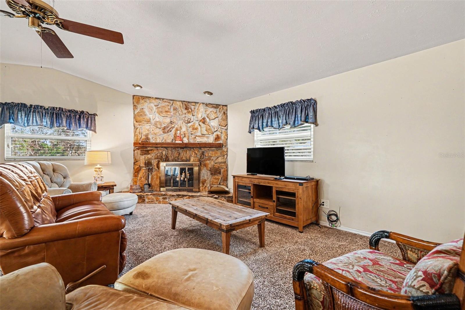 3315 LAS BRISAS DRIVE