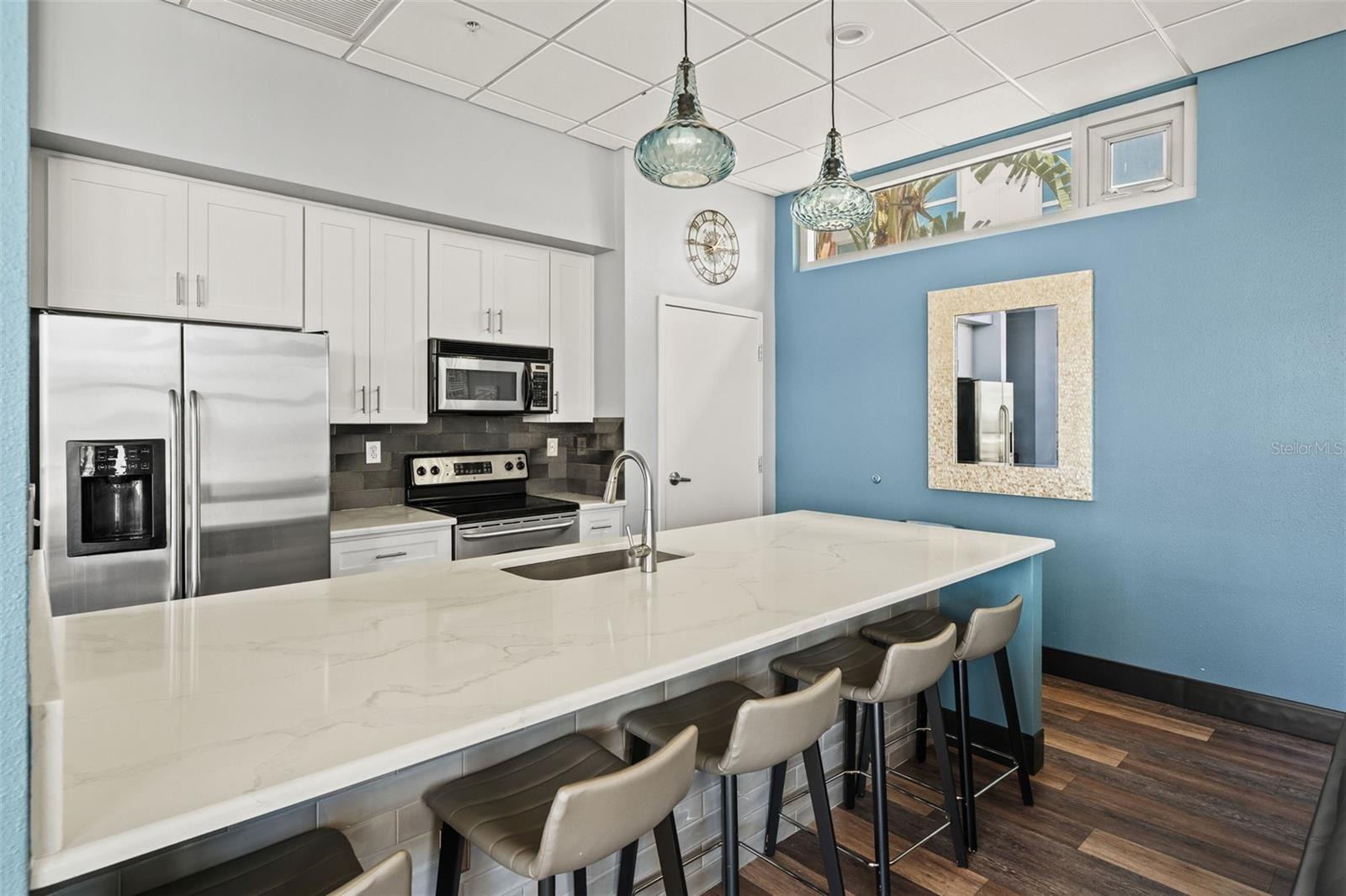 GRAND CENTRAL AT KENNEDY RESID - Residential