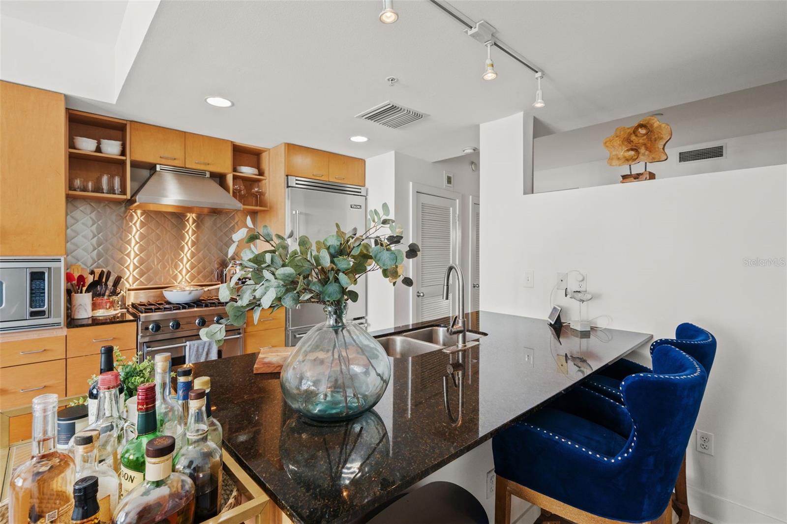 GRAND CENTRAL AT KENNEDY RESID - Residential