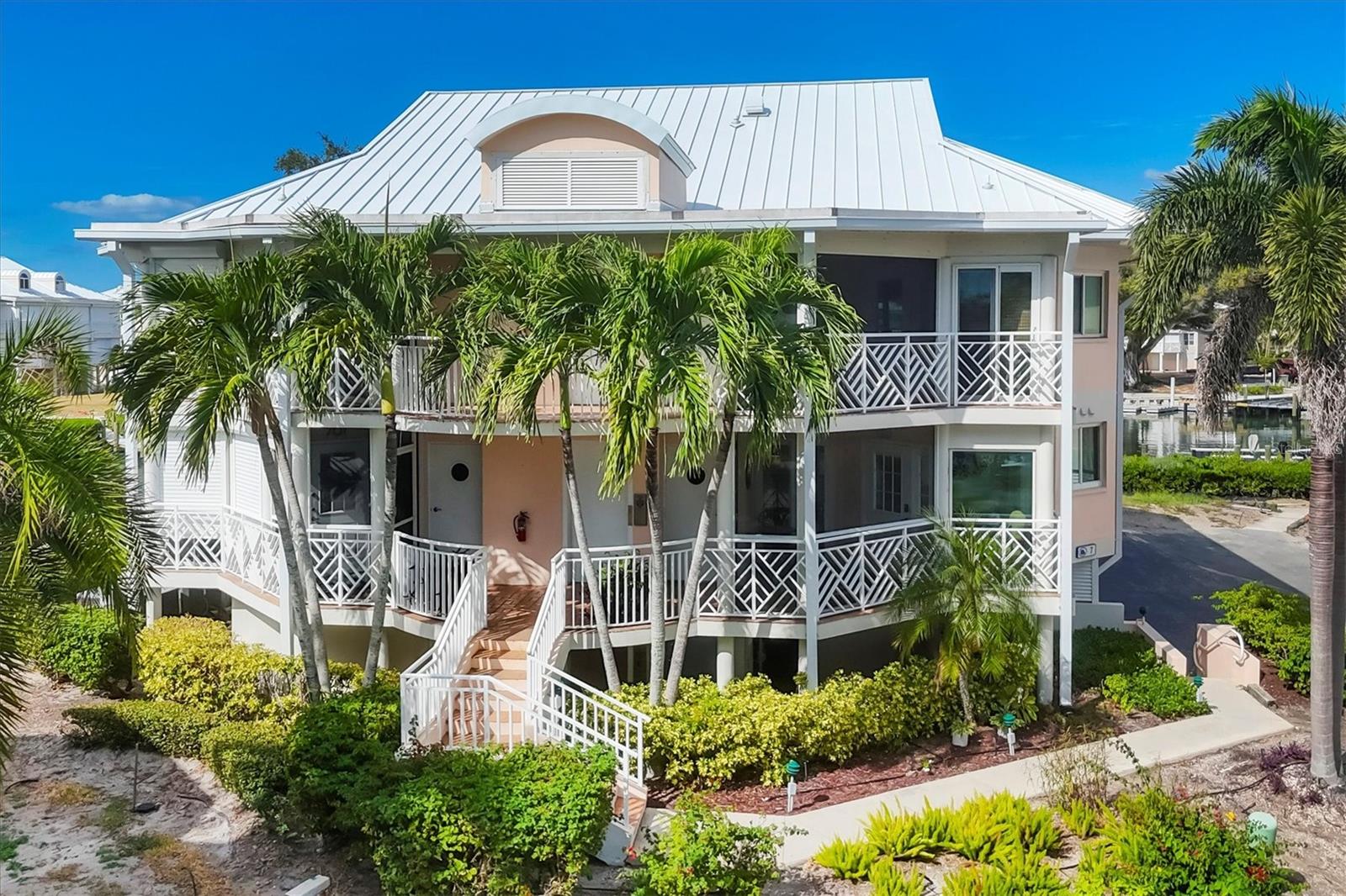 PLACIDA HARBOUR PH 01 BLDG 07 - Residential