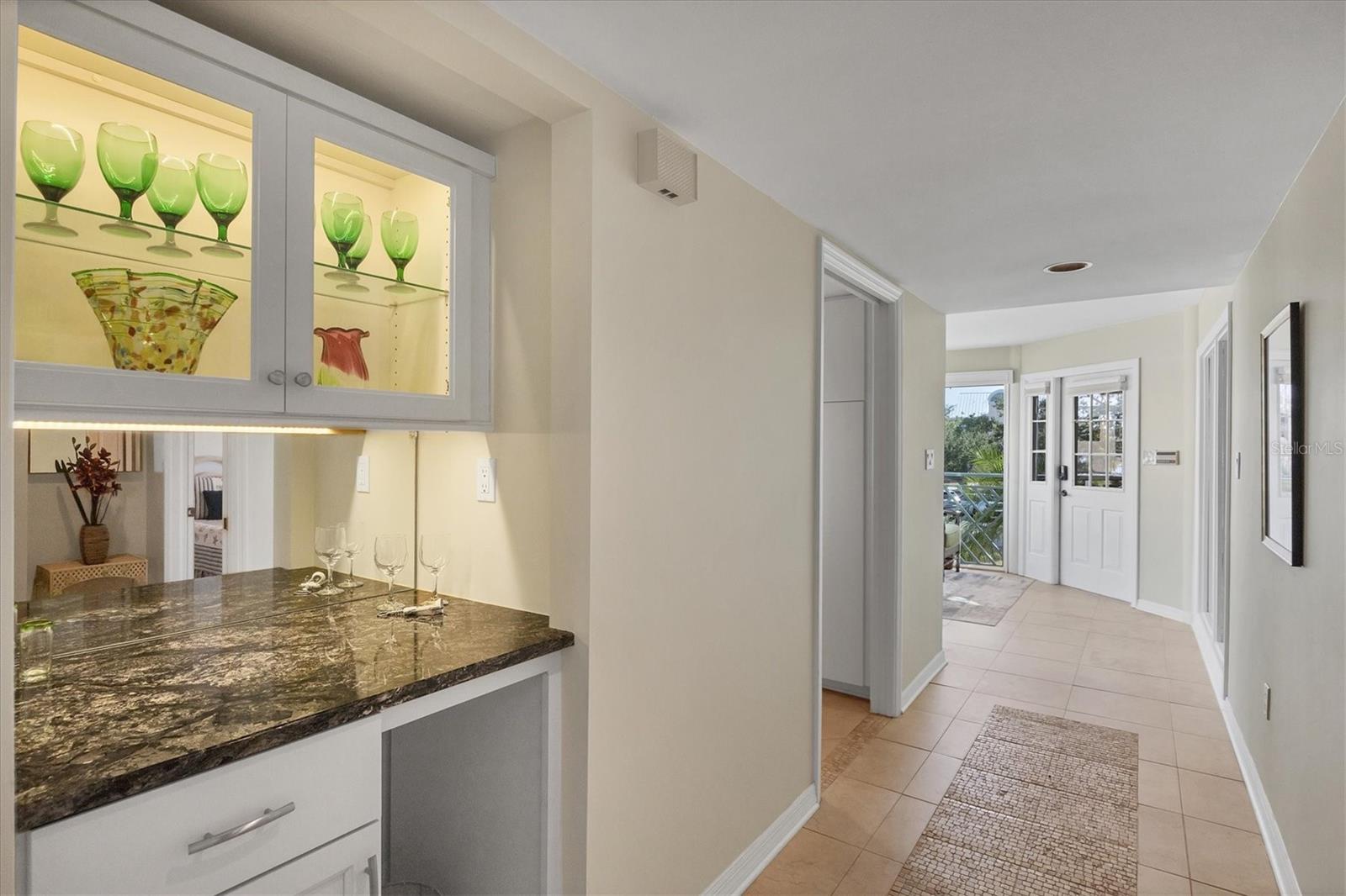 PLACIDA HARBOUR PH 01 BLDG 07 - Residential