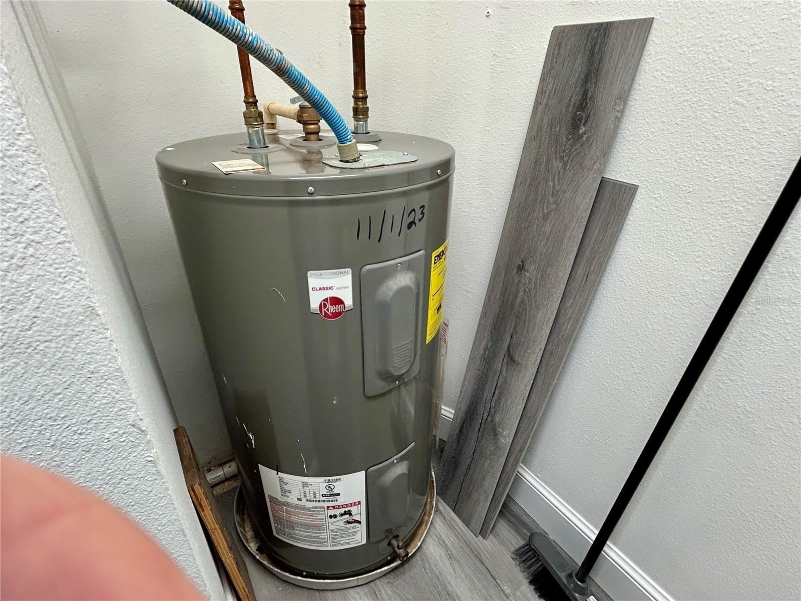 ON TOP OF THE WORLD - Residential