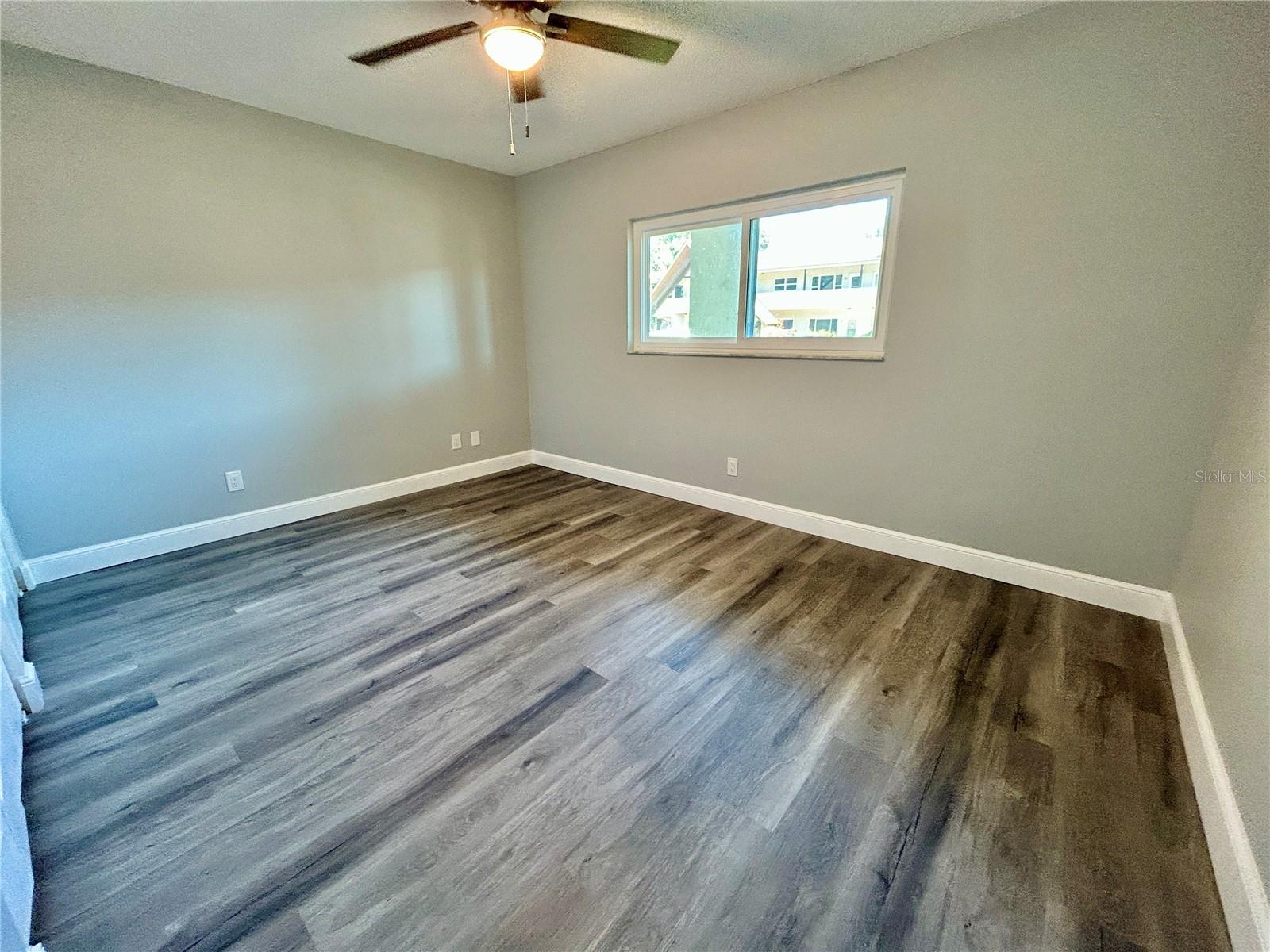 ON TOP OF THE WORLD - Residential