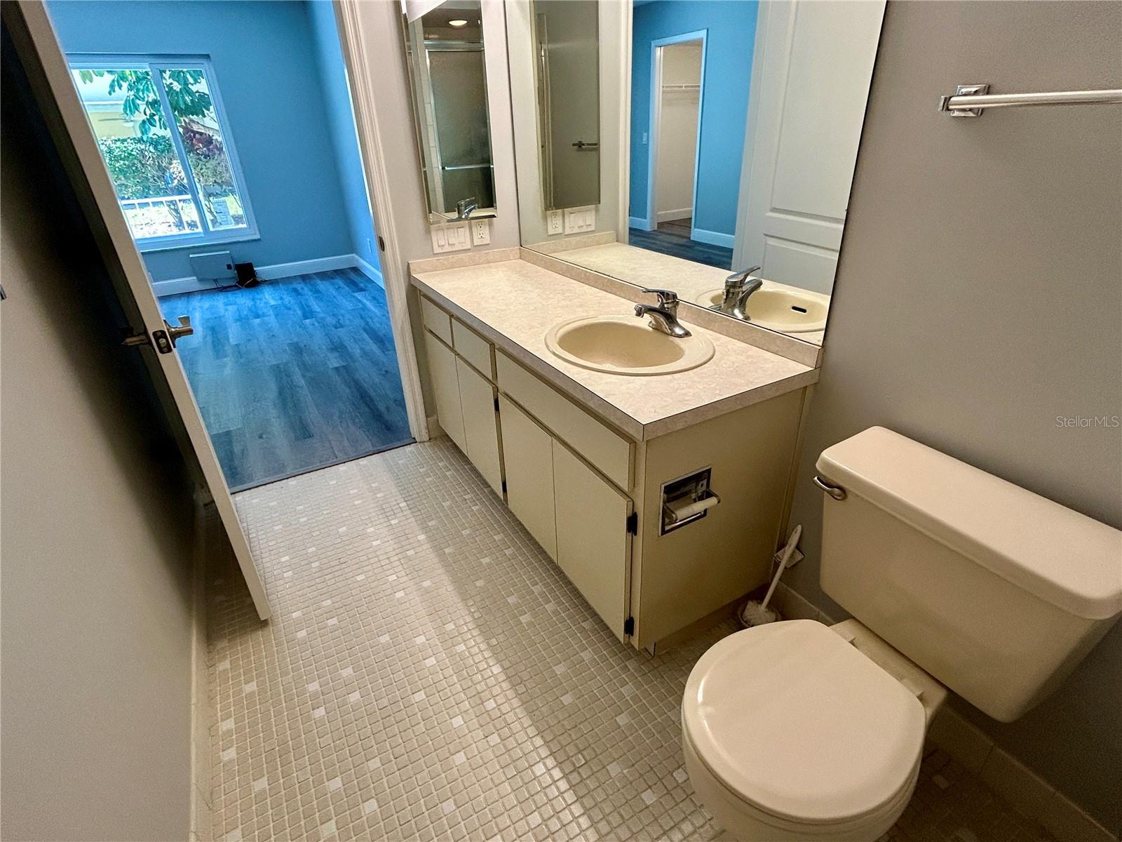 ON TOP OF THE WORLD - Residential