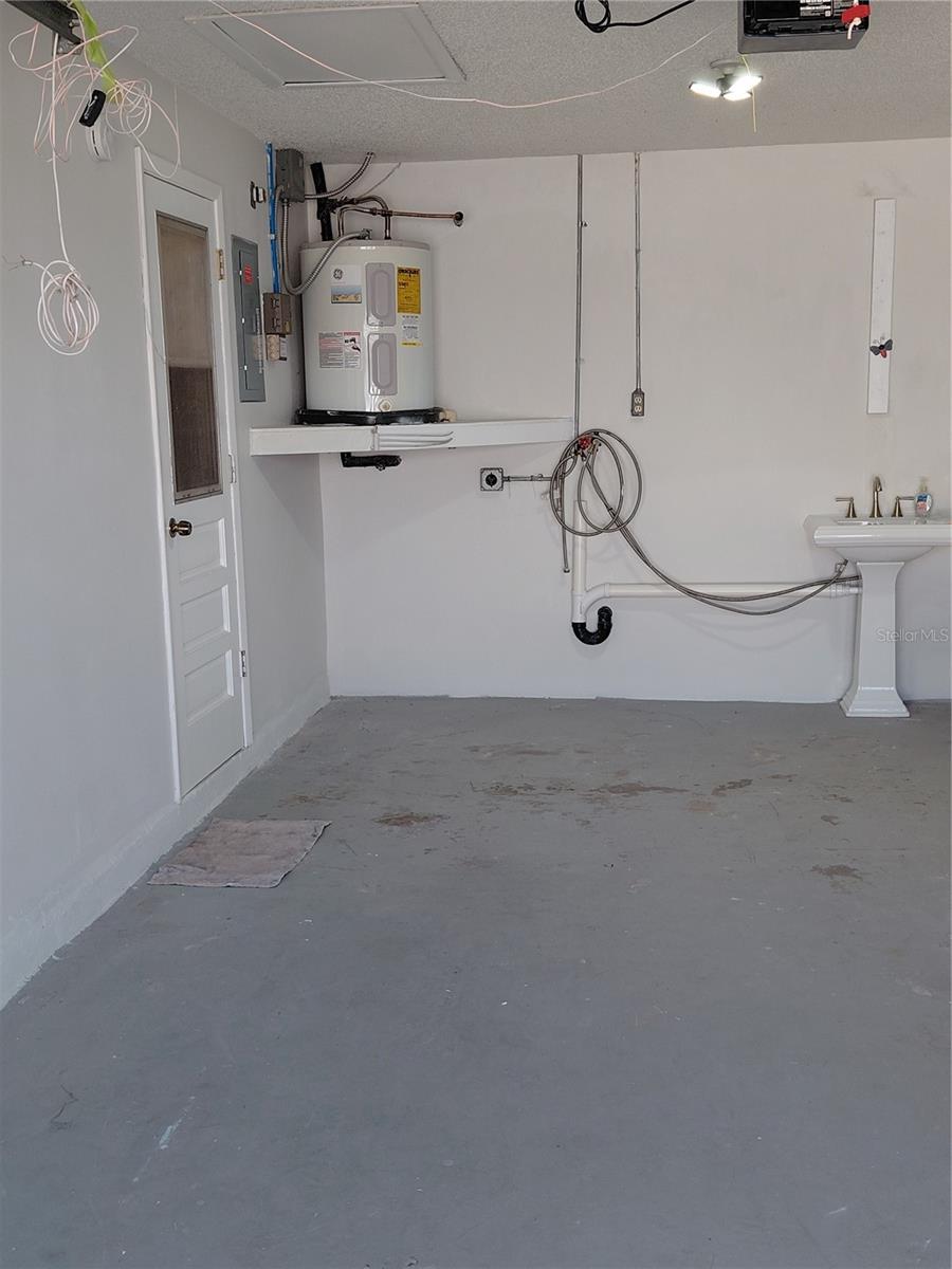 NEW PORT COLONY 08 WAY - Residential