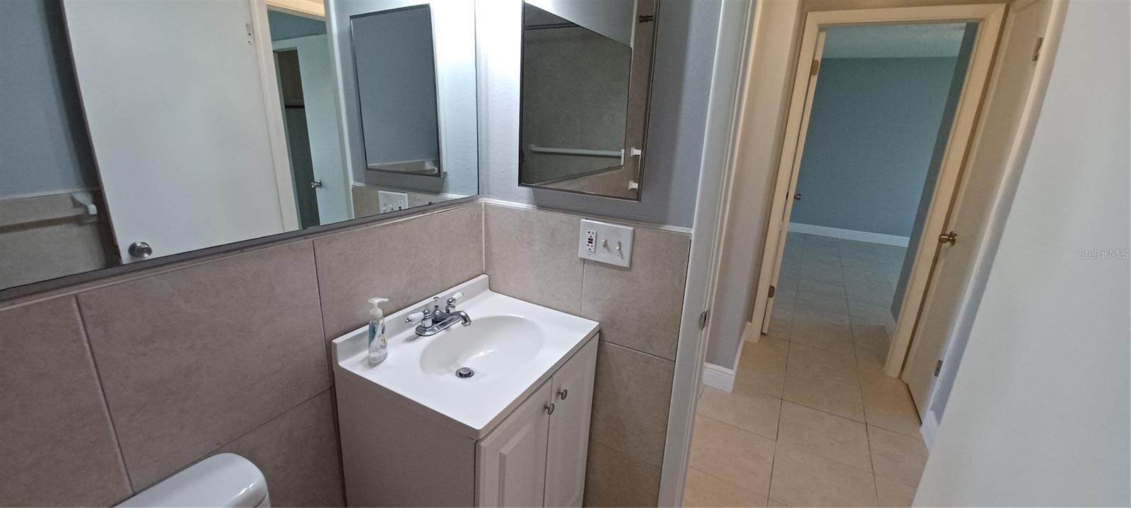 NEW PORT COLONY 08 WAY - Residential