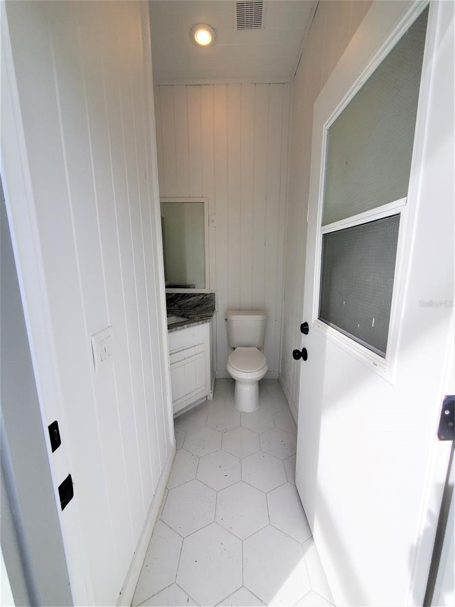 RIVER HILLS COUNTRY CLUB PARCE - Residential