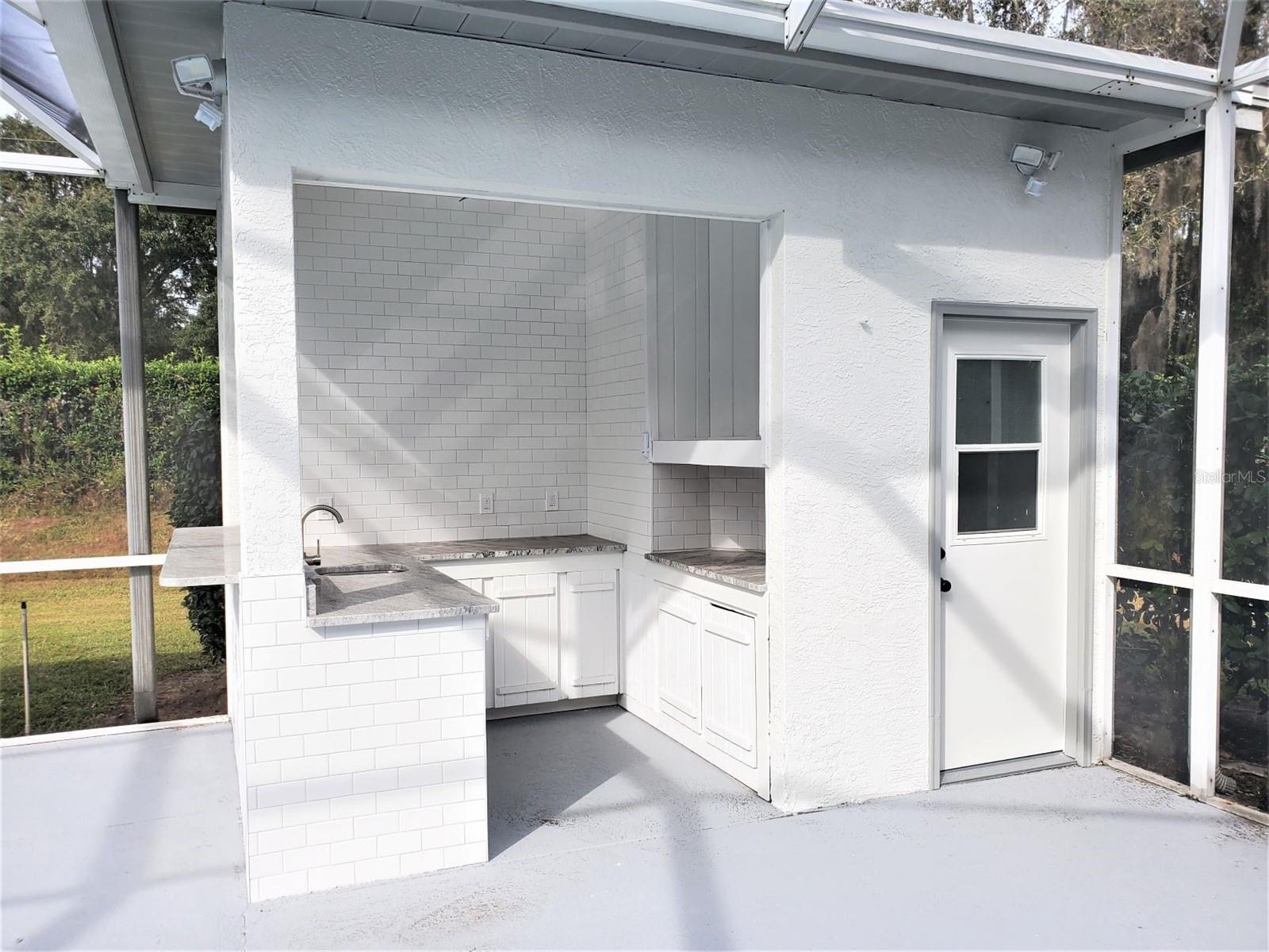 RIVER HILLS COUNTRY CLUB PARCE - Residential