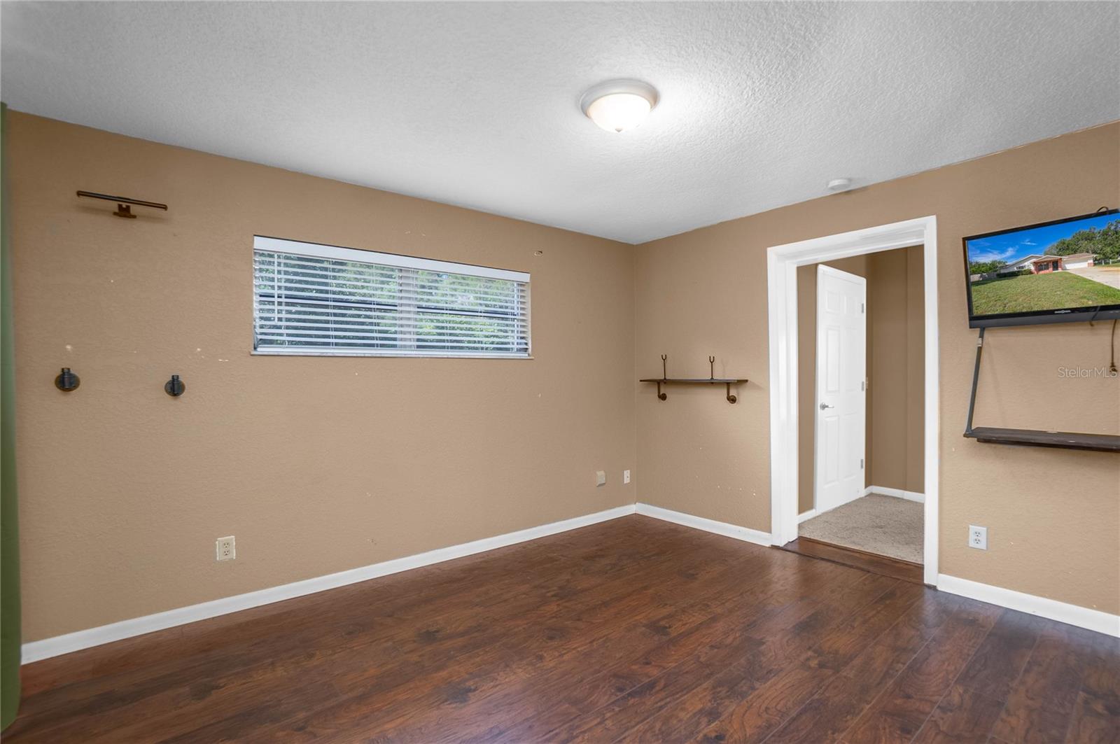 LOCKSHIRE PARK UNIT 02 UNREC - Residential