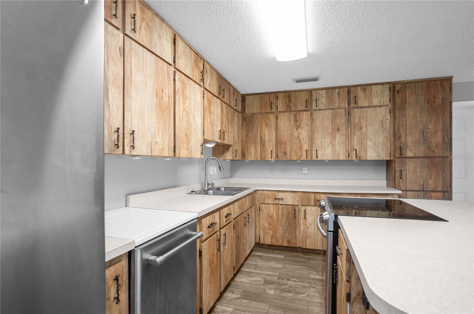 LOCKSHIRE PARK UNIT 02 UNREC - Residential