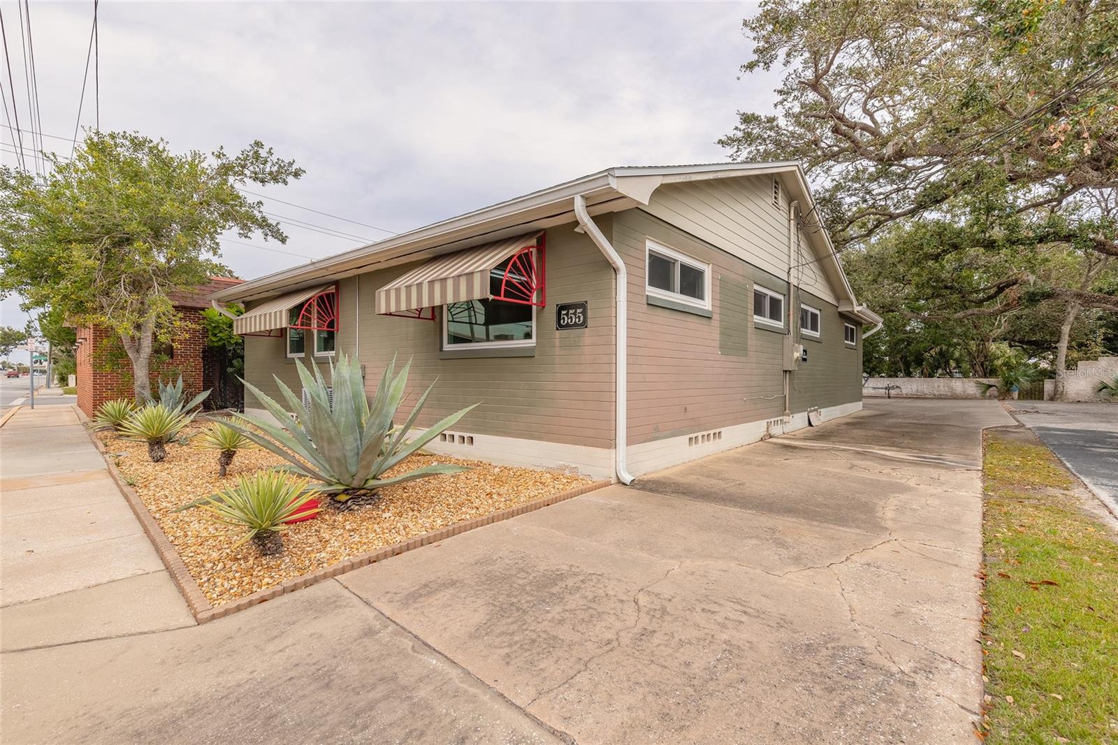 ORANGE ISLAND PARK DAYTONA - Commercial Sale