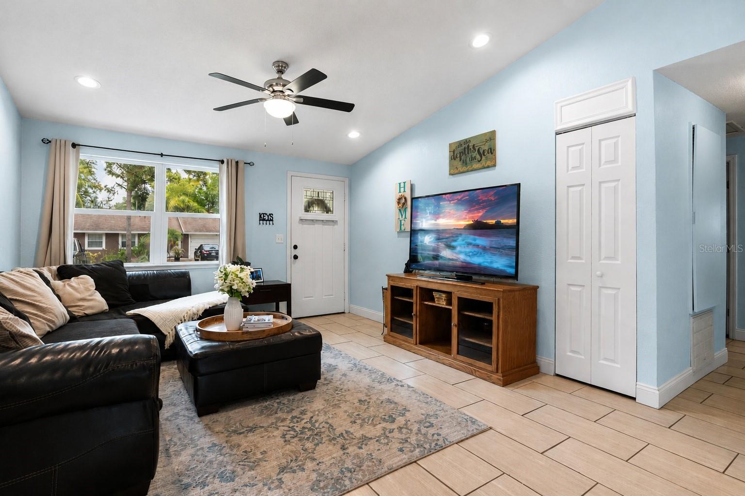 CINNAMON HILL - Residential