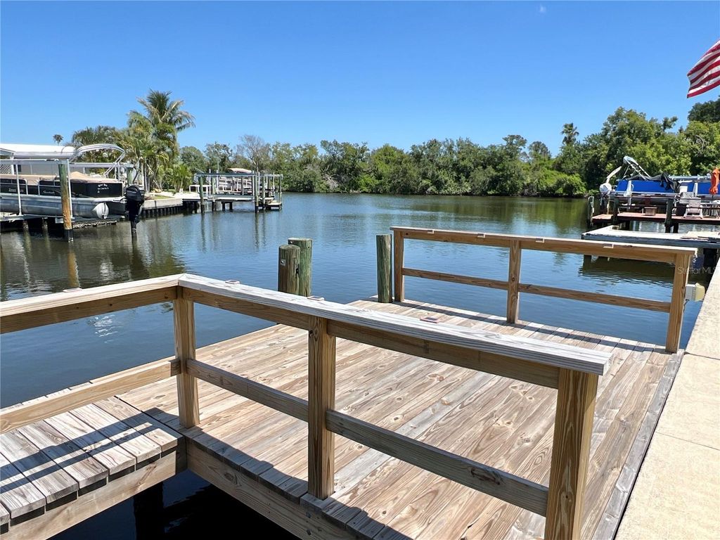 Photo of 333 Mount Richmond Avenue NE #344, St Petersburg, FL 33702 (MLS # TB8434583)