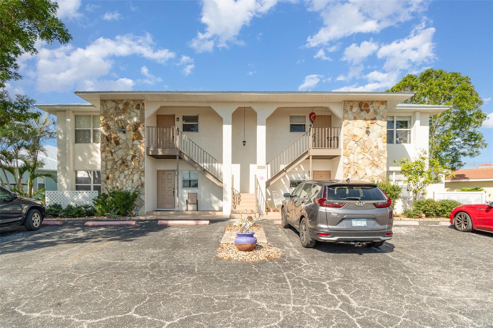 APPIAN POINTE - Residential