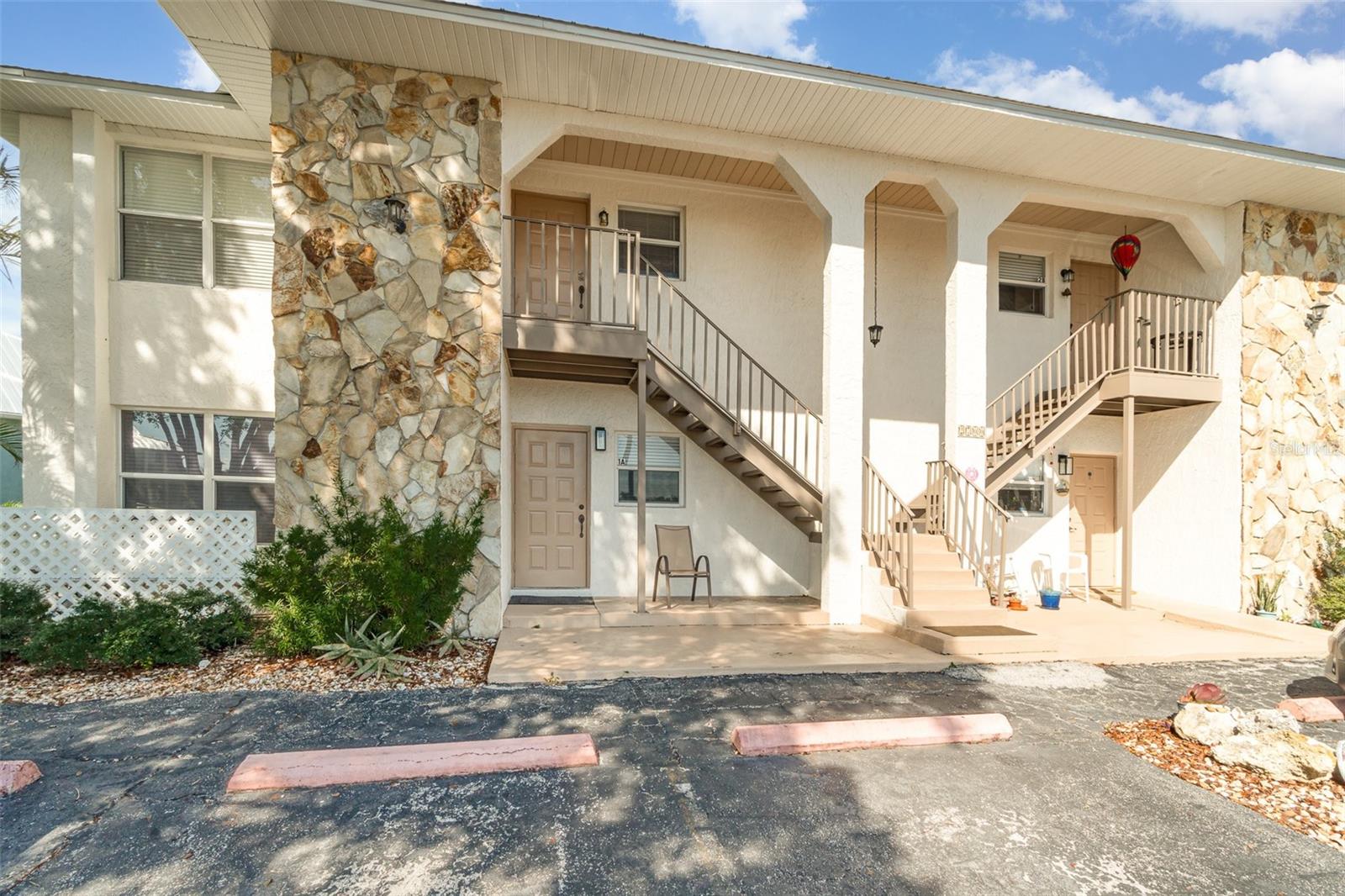 APPIAN POINTE - Residential