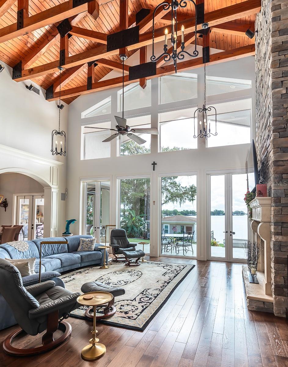 KILLARNEY CIRCLE - Residential