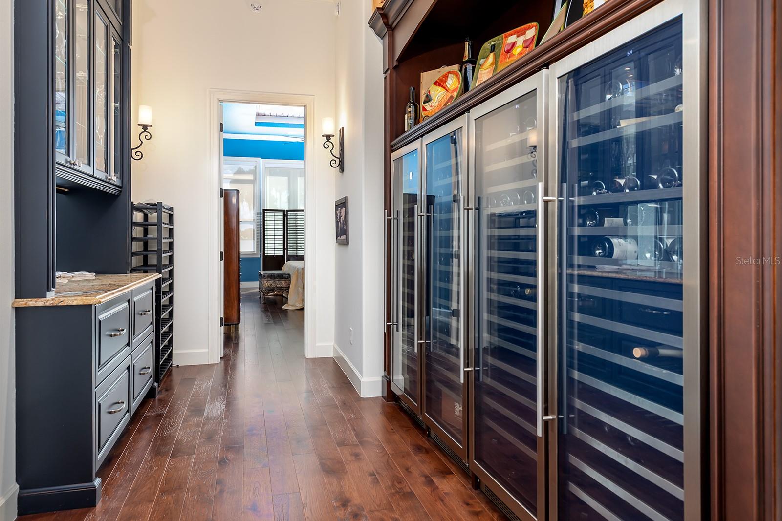 KILLARNEY CIRCLE - Residential