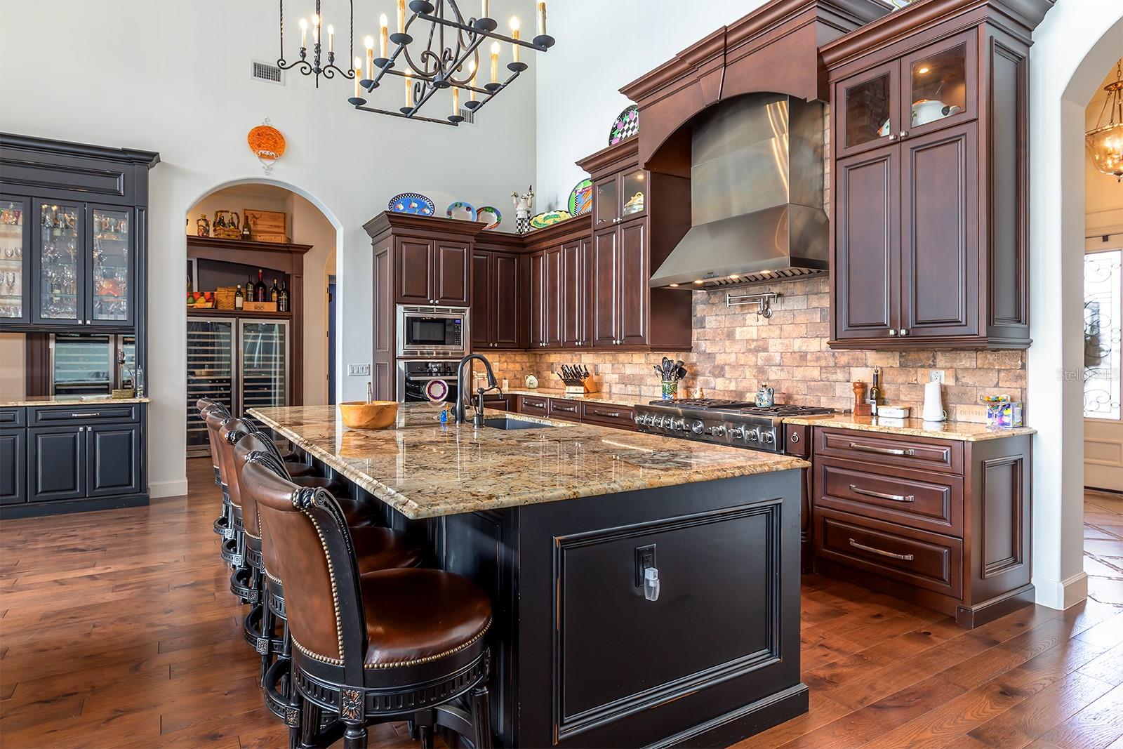 KILLARNEY CIRCLE - Residential