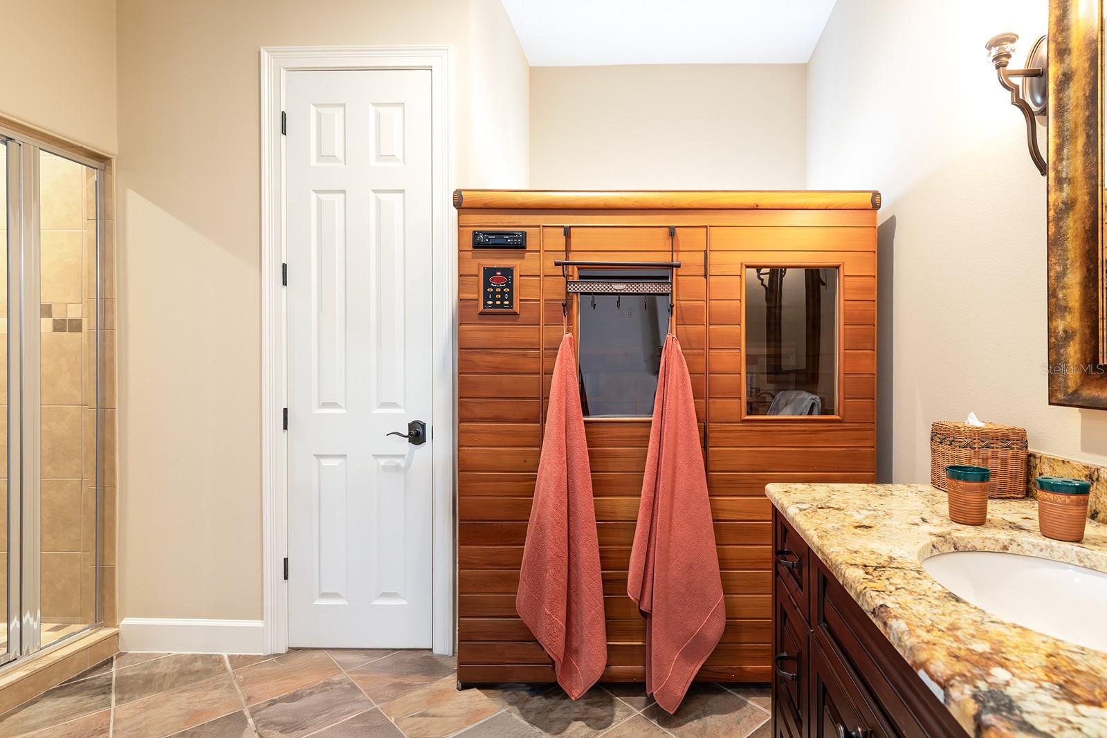 KILLARNEY CIRCLE - Residential