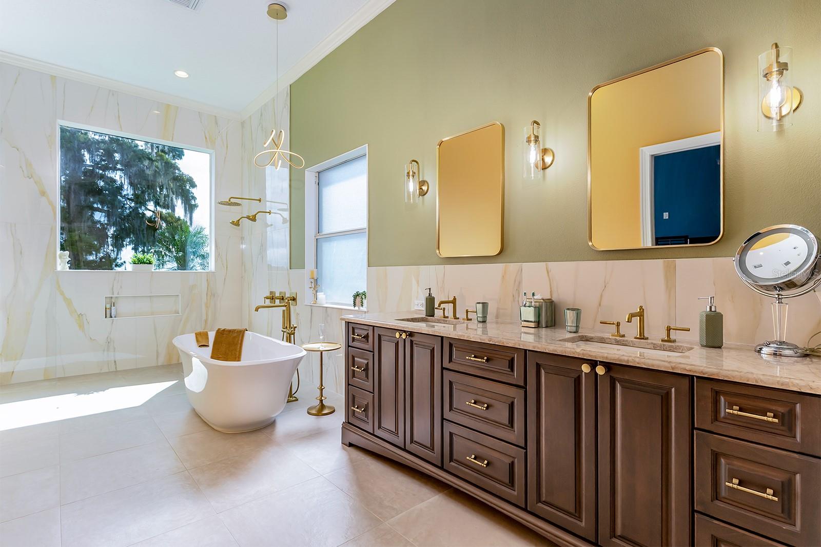 KILLARNEY CIRCLE - Residential