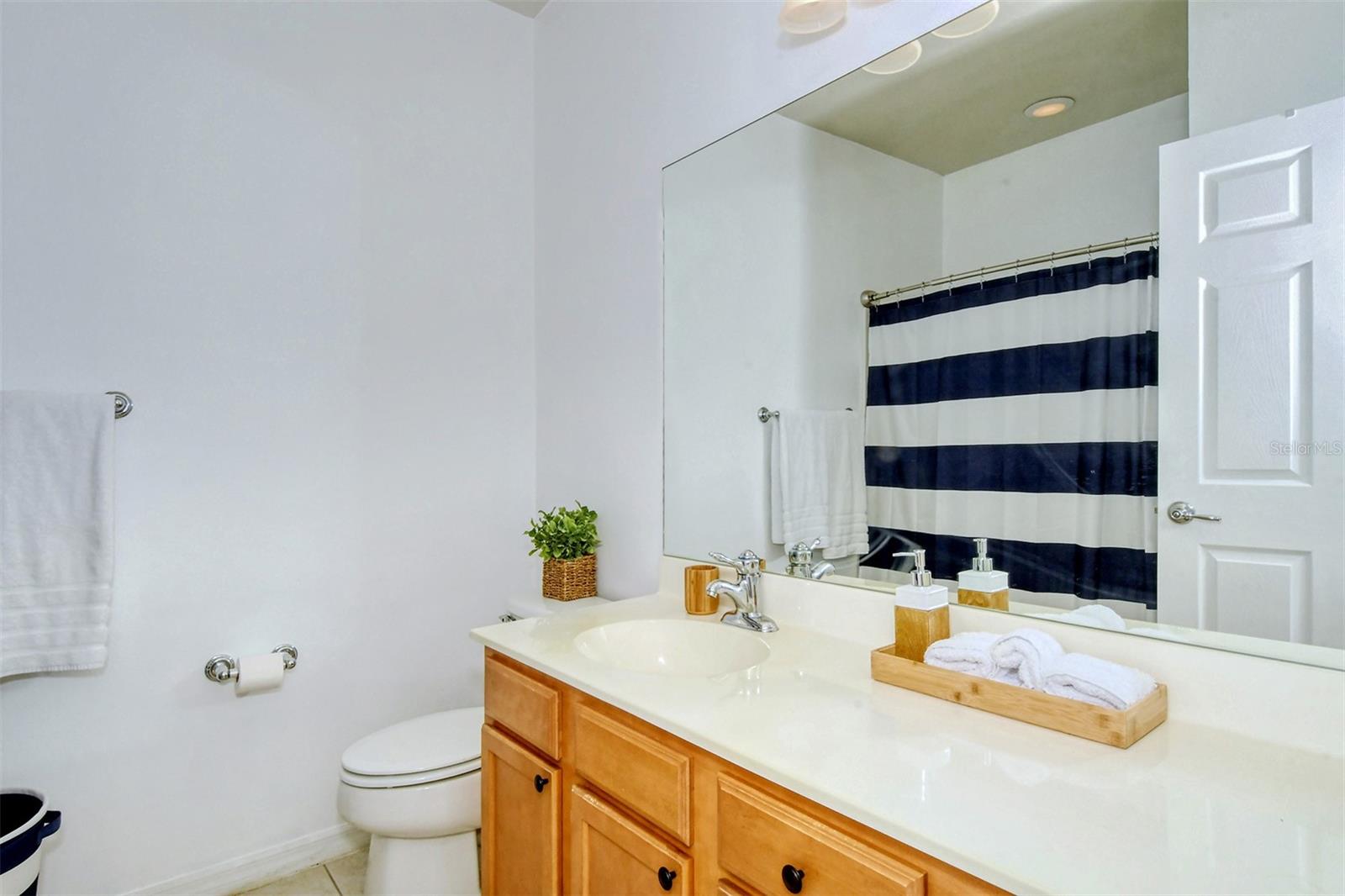 SAN MICHELE AT UNIVERSITY COMMONS - Residential Lease