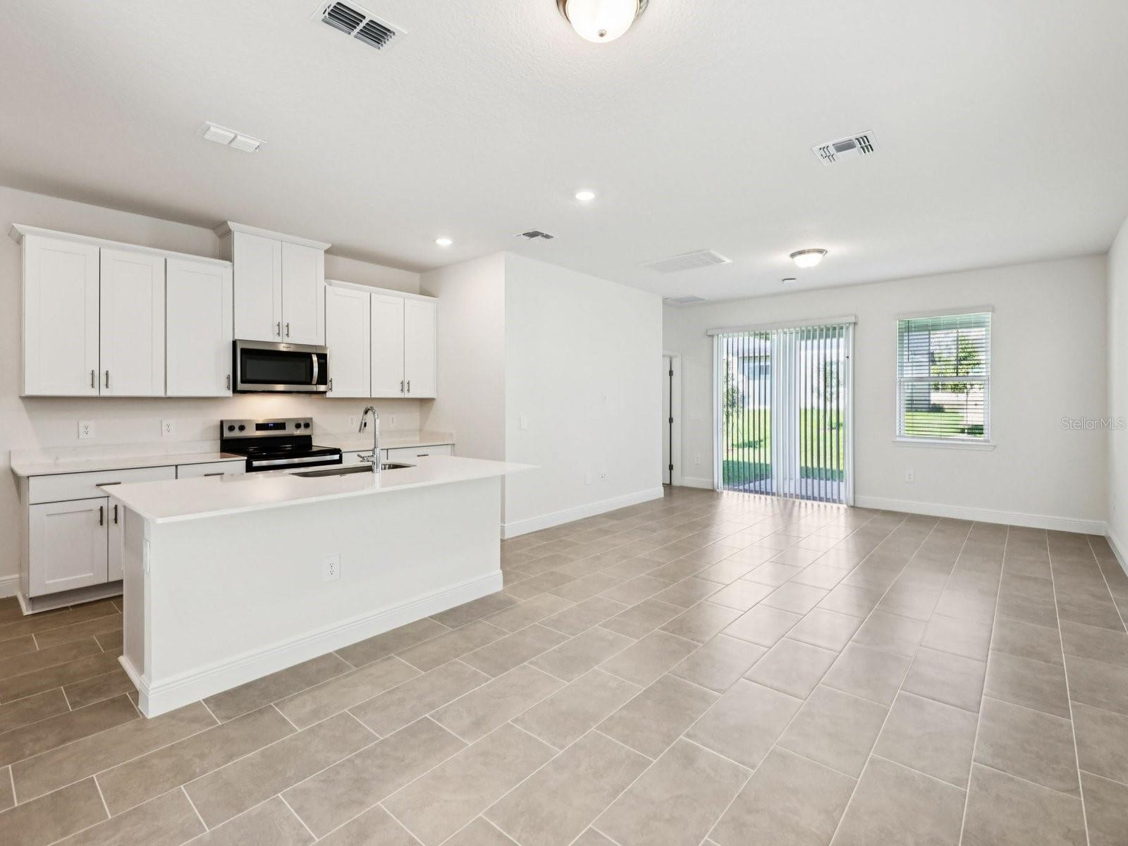 2198 WILDBERRY WAY