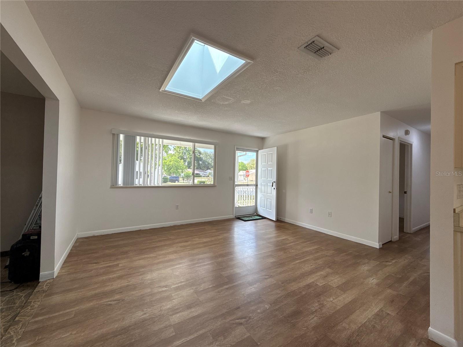 OAK RUN - Residential Lease