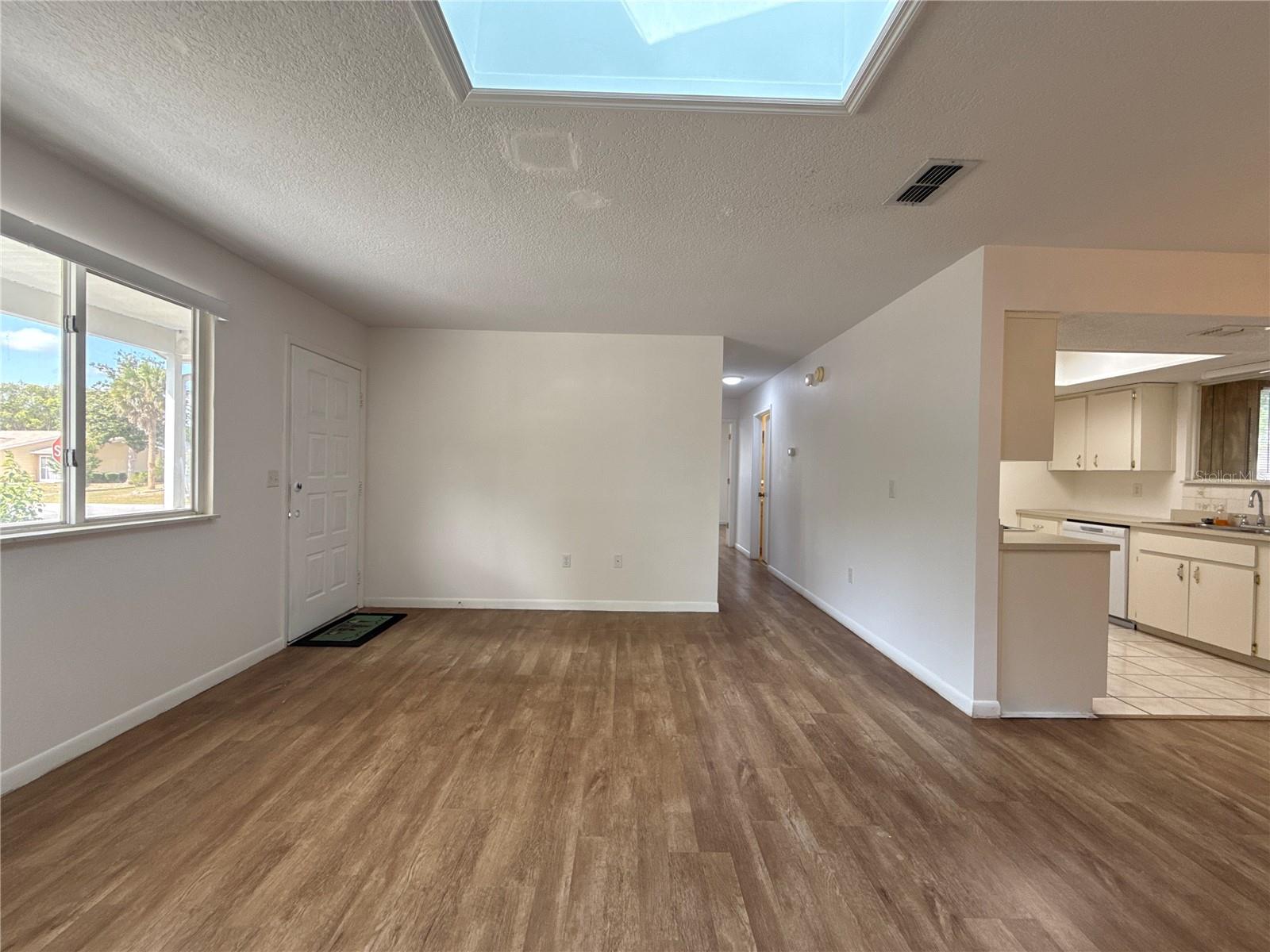 OAK RUN - Residential Lease