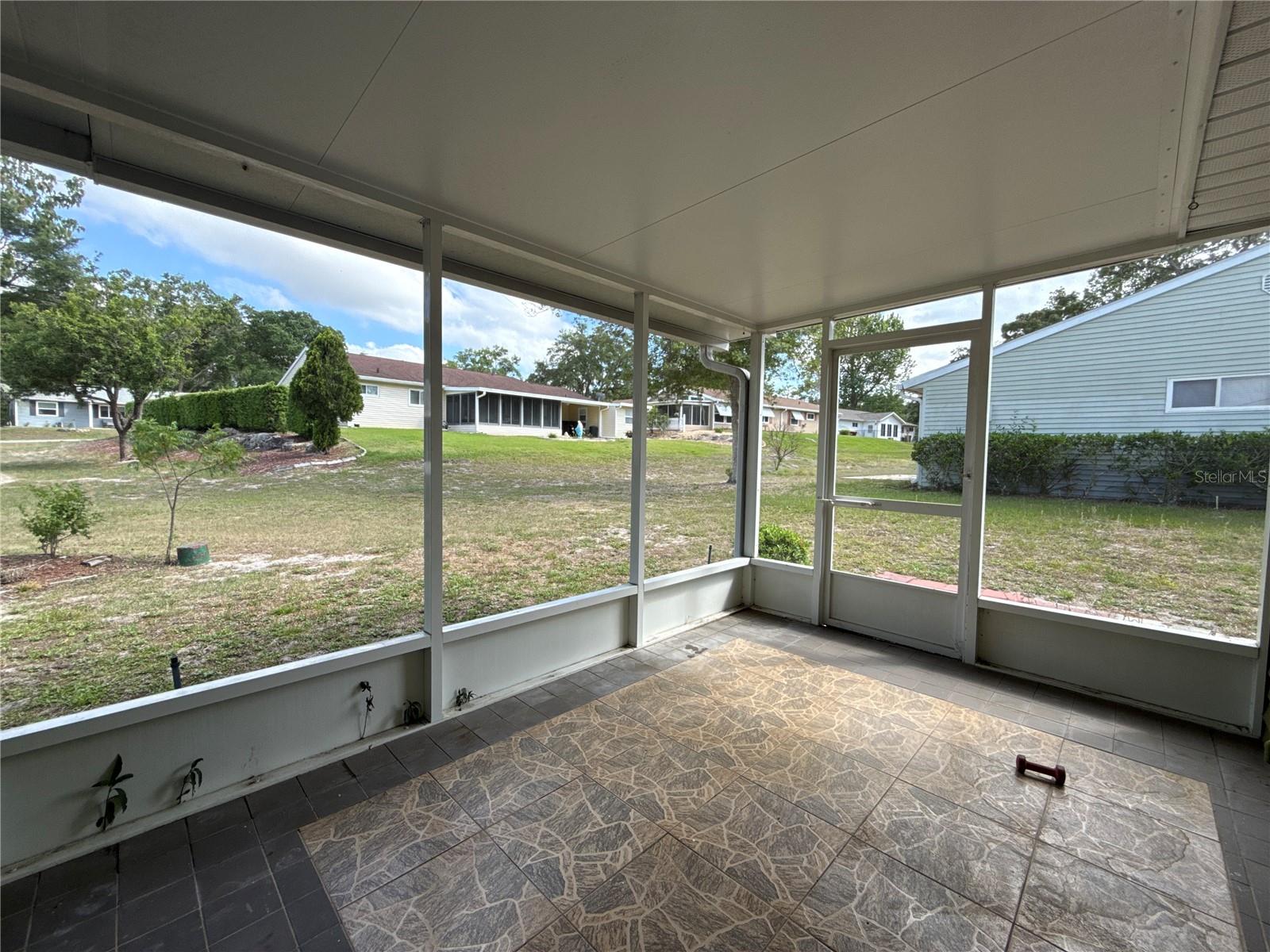 OAK RUN - Residential Lease
