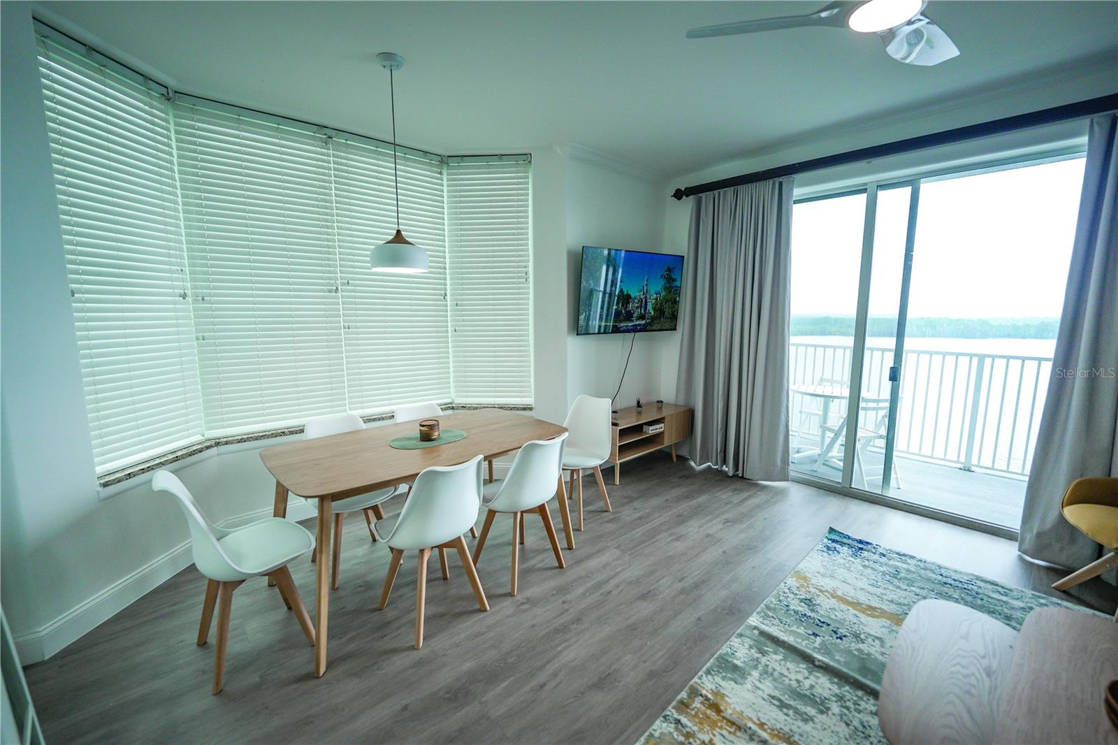 BLUE HERON BEACH RESIDENCE TOWER I - Residential