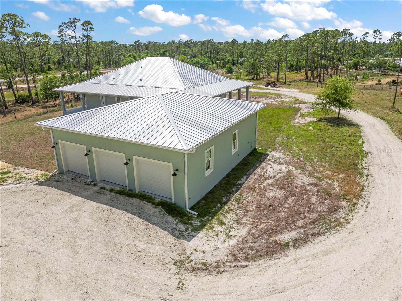 NORTH PORT CHARLOTTE ESTATES - Land