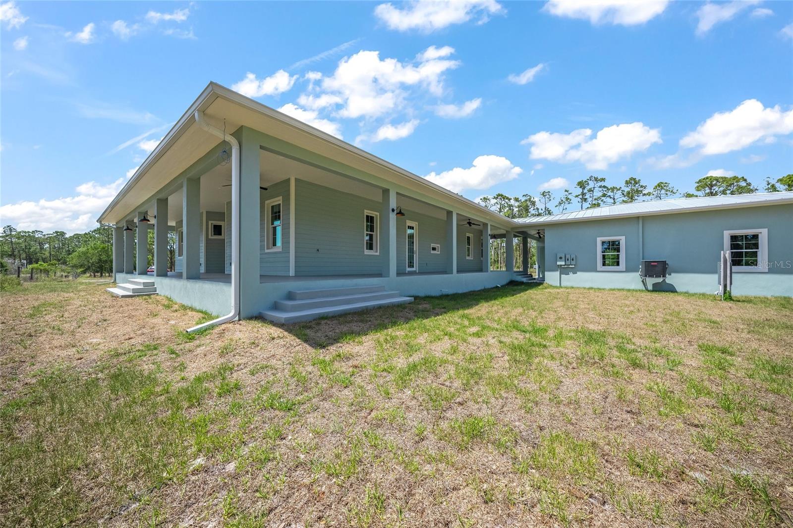 NORTH PORT CHARLOTTE ESTATES - Land