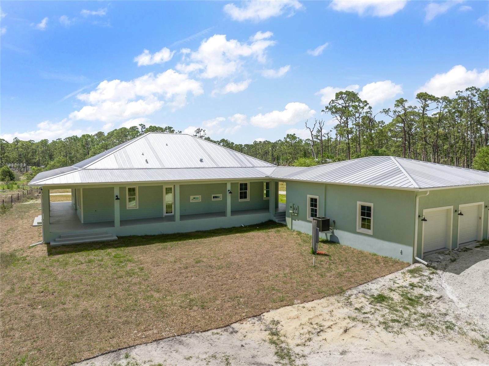 NORTH PORT CHARLOTTE ESTATES - Land