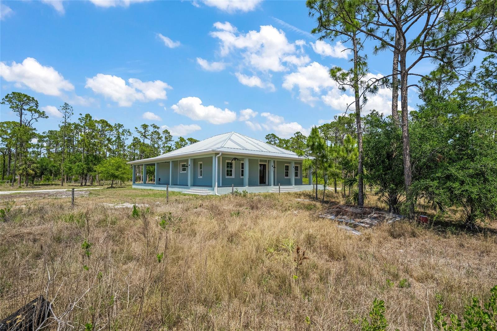 NORTH PORT CHARLOTTE ESTATES - Land