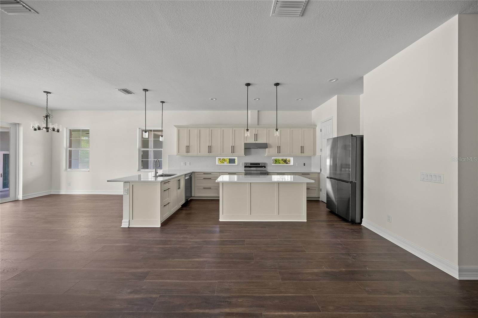 NORTH PORT CHARLOTTE ESTATES - Land