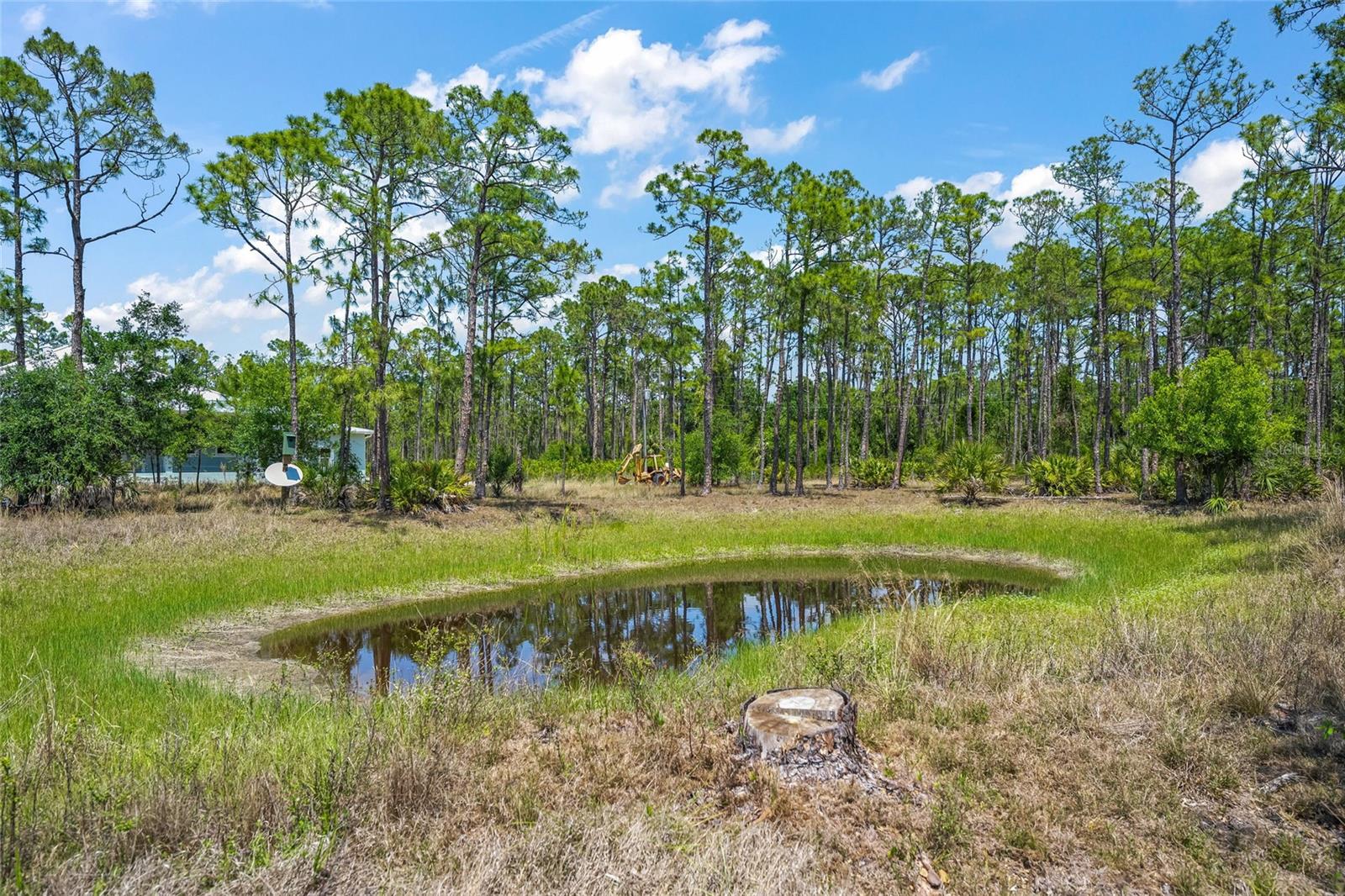 NORTH PORT CHARLOTTE ESTATES - Land