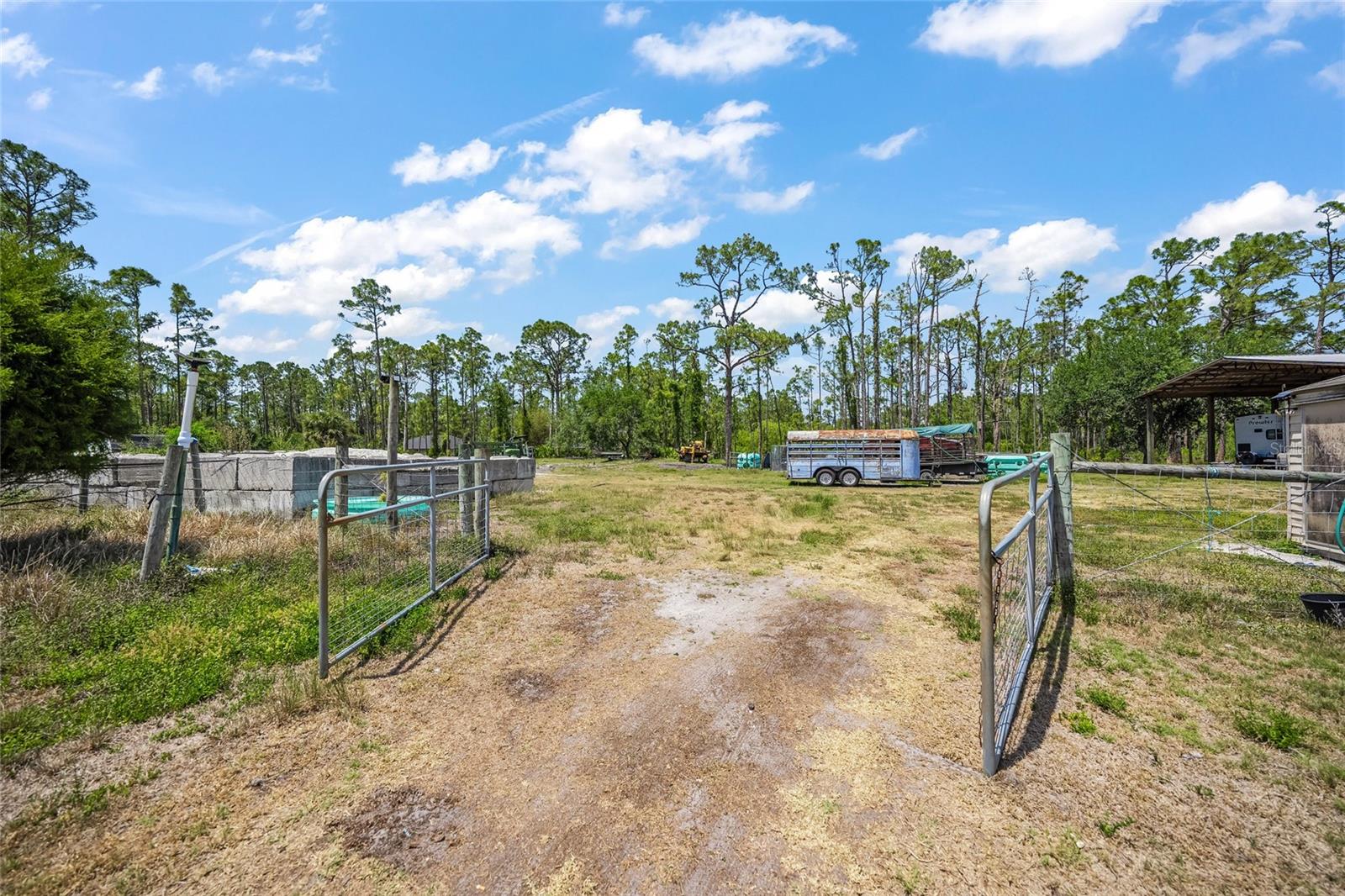 NORTH PORT CHARLOTTE ESTATES - Land