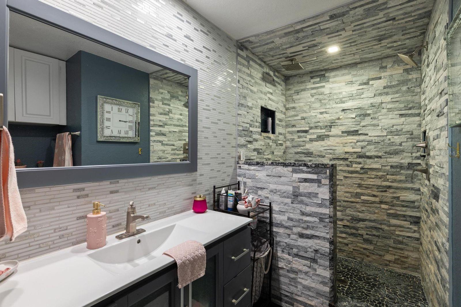 BAYVIEW ESTATES OF INDIAN ROCKS 2ND ADD - Residential