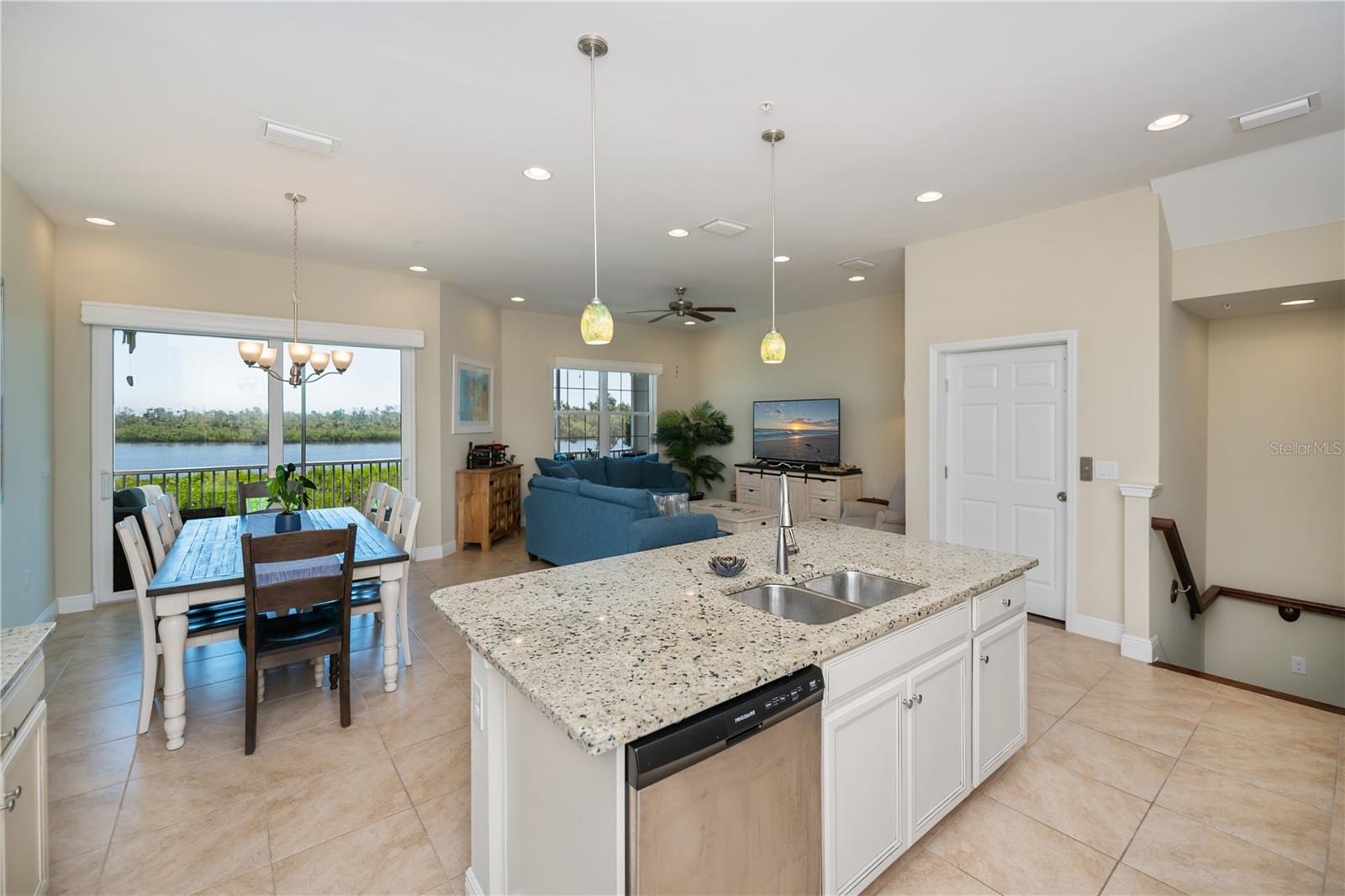 LANDINGS CORAL CRK - Residential